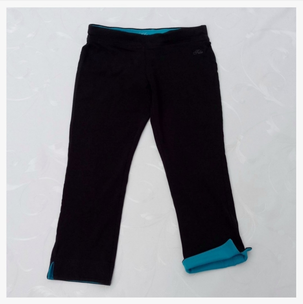 Fila Women Size M Black Activewear Capri Pants